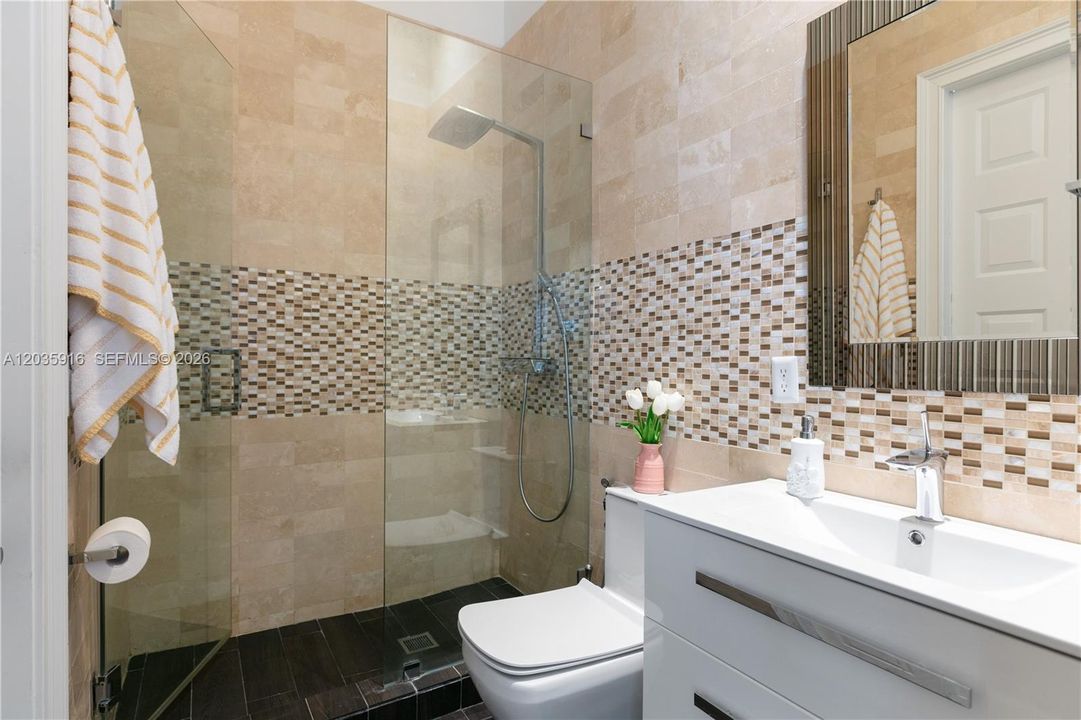 For Rent: $15,000 (4 beds, 4 baths, 4685 Square Feet)