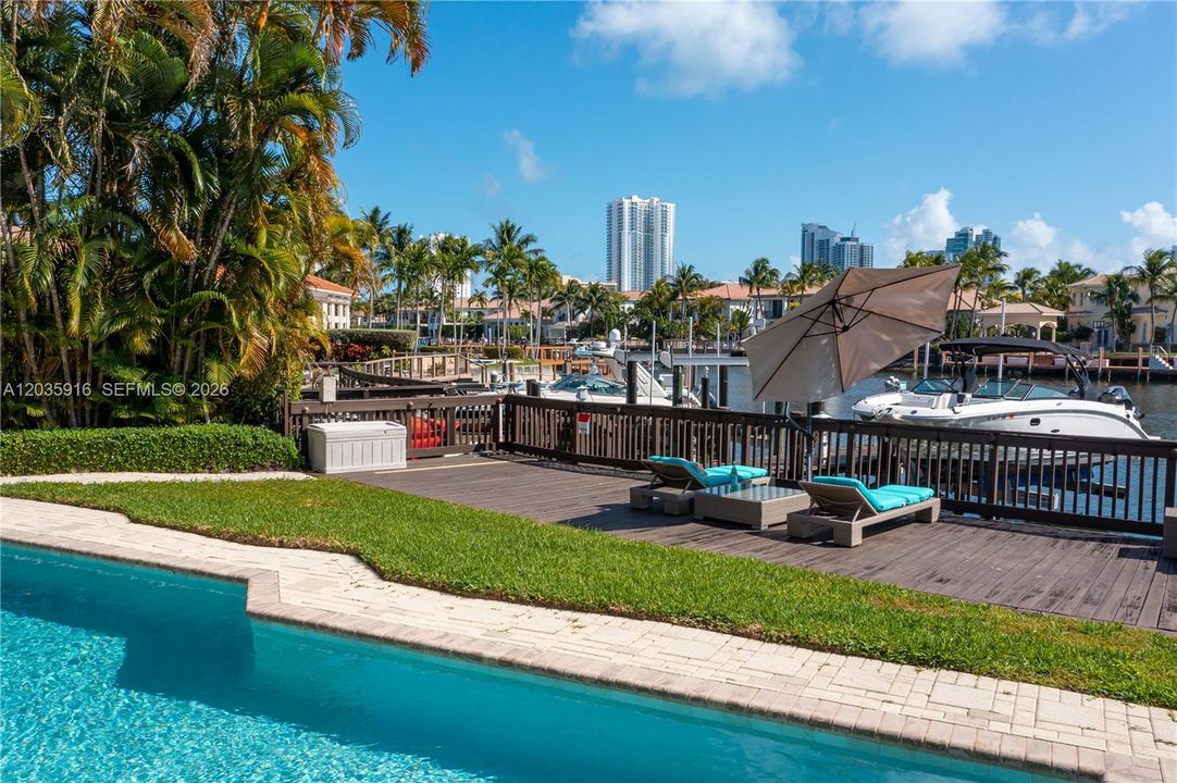For Rent: $15,000 (4 beds, 4 baths, 4685 Square Feet)