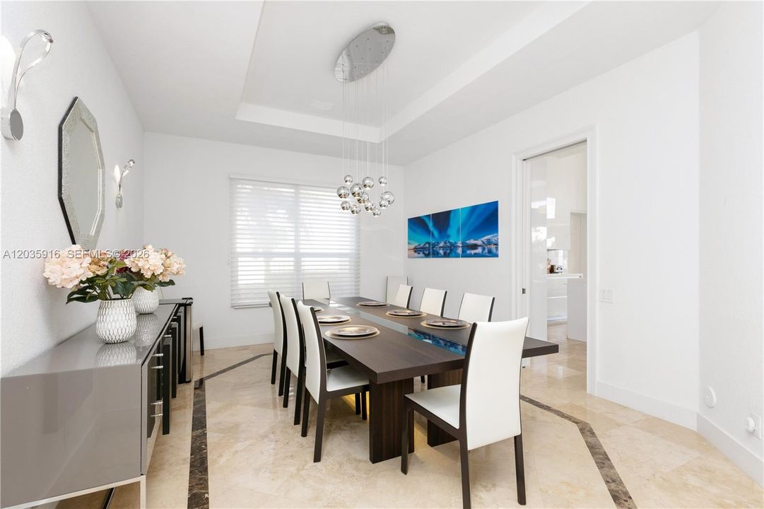 For Rent: $15,000 (4 beds, 4 baths, 4685 Square Feet)
