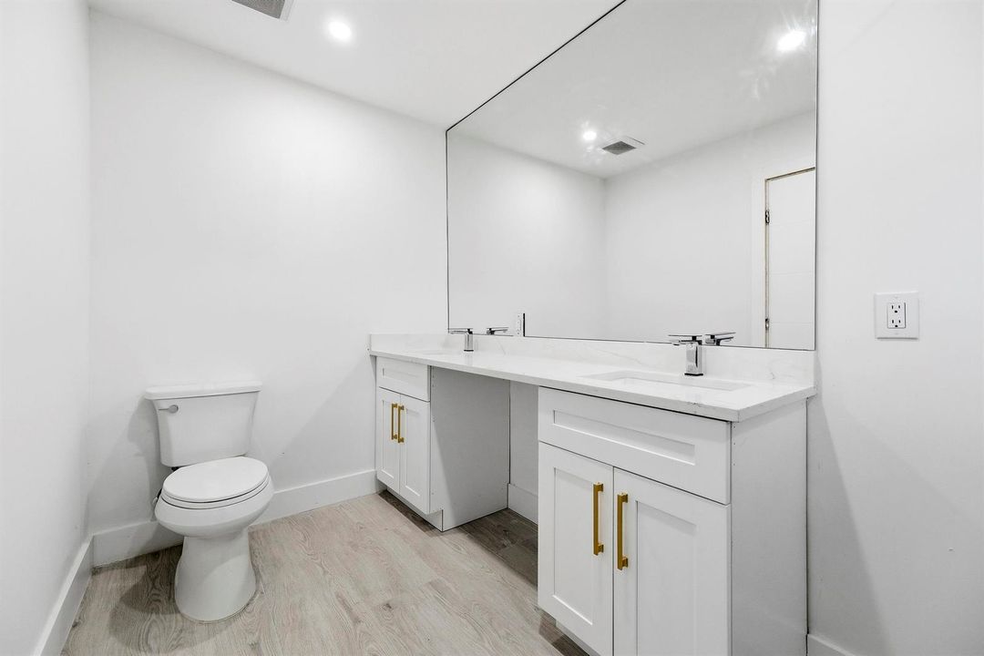 216 NE 23rd Ave - Pompano Beach - Florid