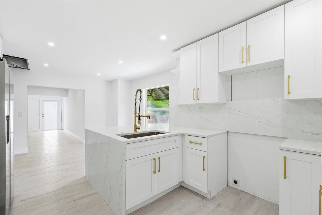 216 NE 23rd Ave - Pompano Beach - Florid
