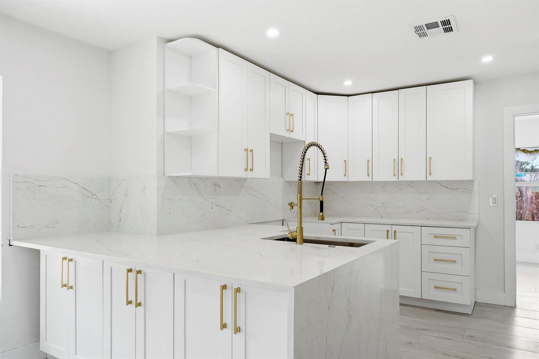 216 NE 23rd Ave - Pompano Beach - Florid