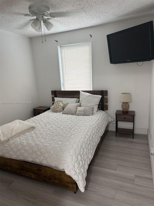 En Renta: $4,300 (4 camas, 3 baños, 2327 Pies cuadrados)