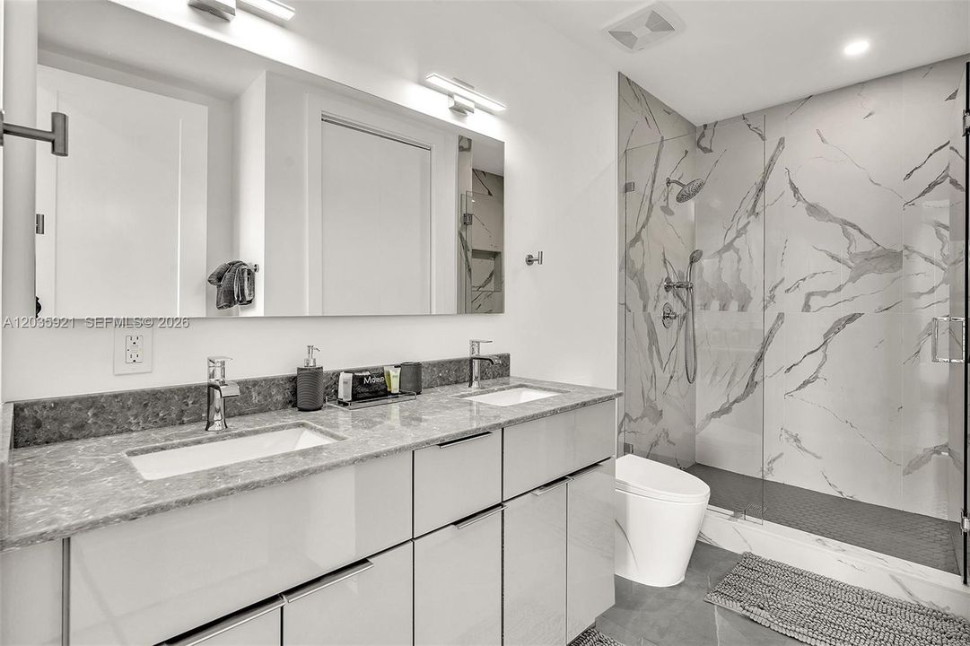 For Rent: $4,980 (3 beds, 3 baths, 1724 Square Feet)