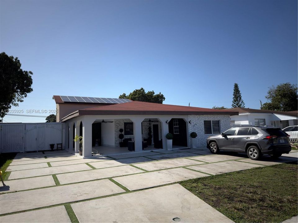На продажу: $980,000 (6 спален, 5 ванн, 3383 Квадратных фут)