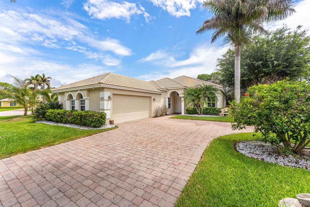 002-4717NorthwestWinterOakCourt-JensenBe