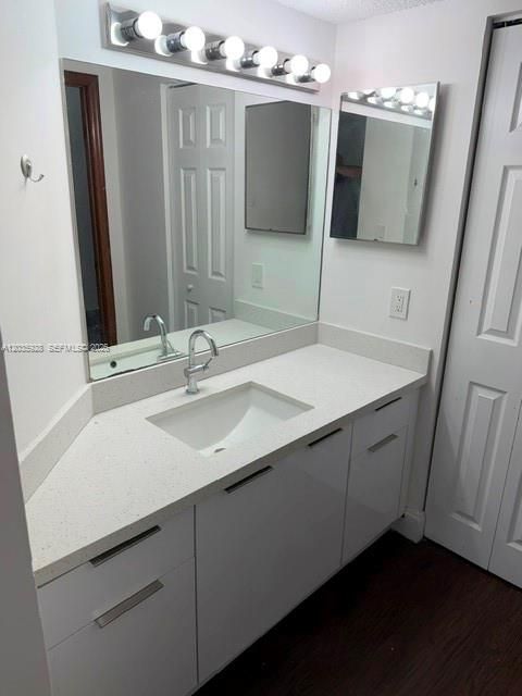For Rent: $2,800 (3 beds, 2 baths, 1731 Square Feet)
