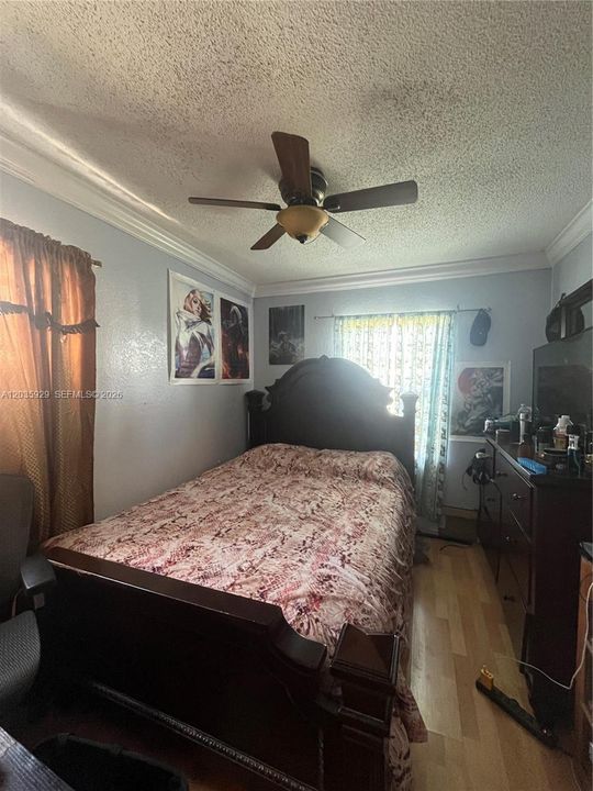 En Venta: $384,990 (3 camas, 2 baños, 1116 Pies cuadrados)