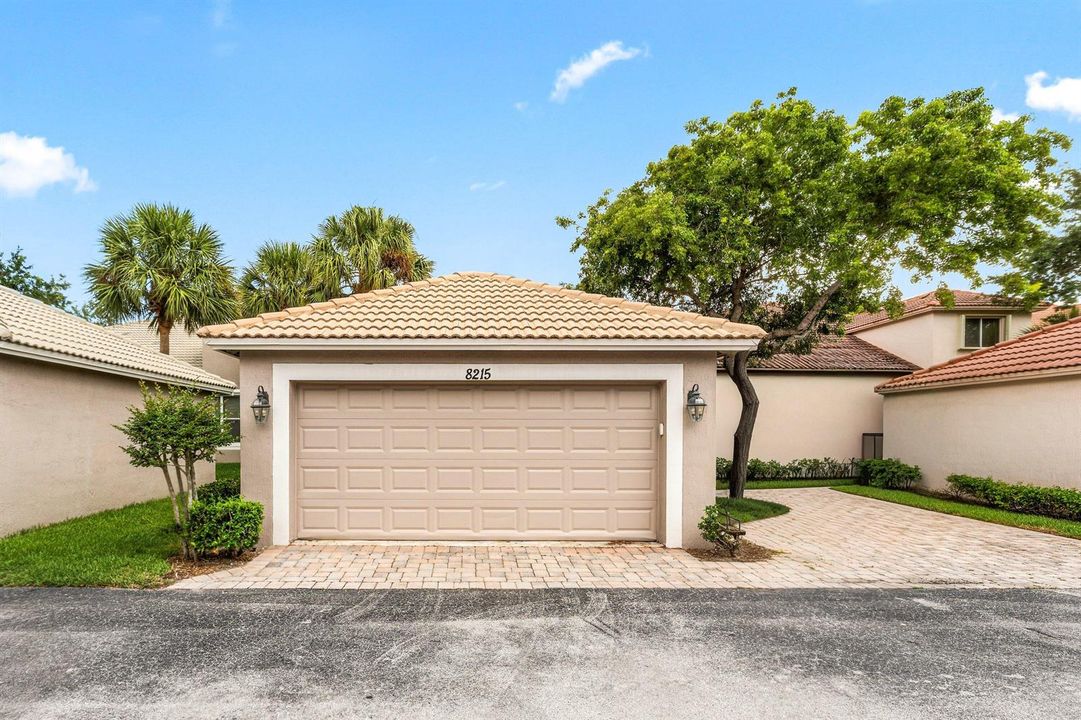 GARAGE-8215CalterraDrive-PalmBeachGarden