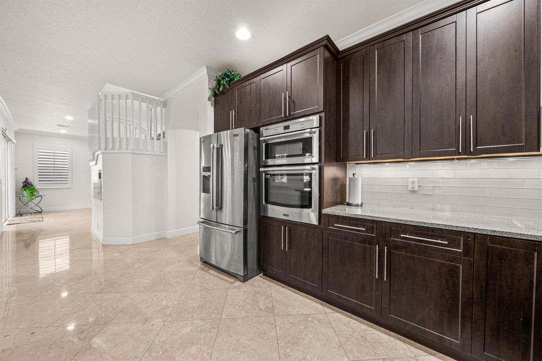 013-7048ViaLeonardo-LakeWorth-FL-33467-S