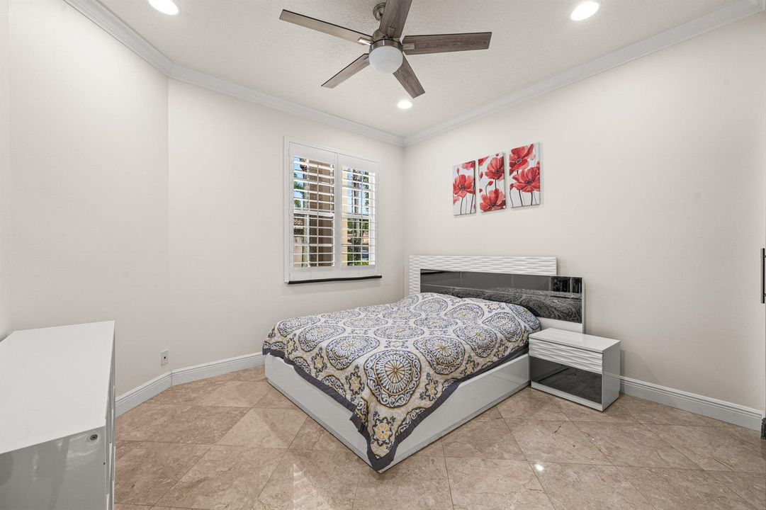022-7048ViaLeonardo-LakeWorth-FL-33467-S
