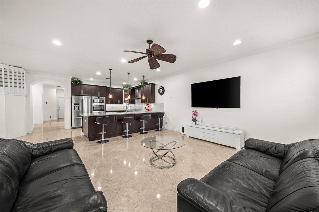 019-7048ViaLeonardo-LakeWorth-FL-33467-S