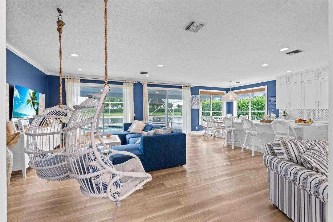 12-web-or-mls-A7406649