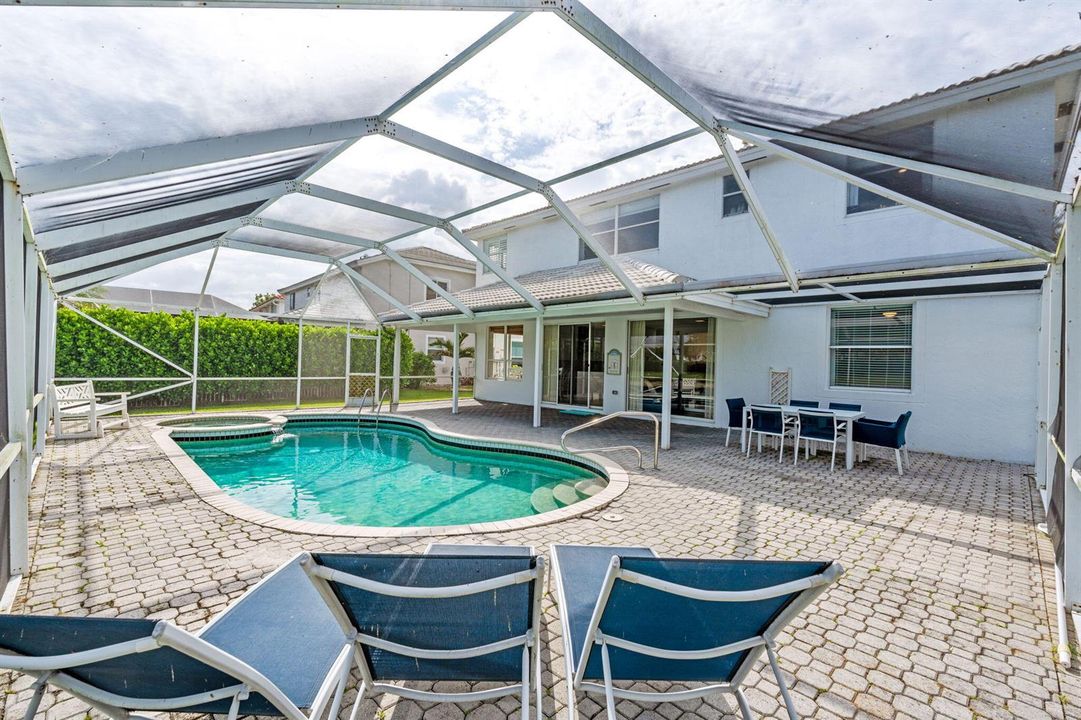 52-web-or-mls-A7406761