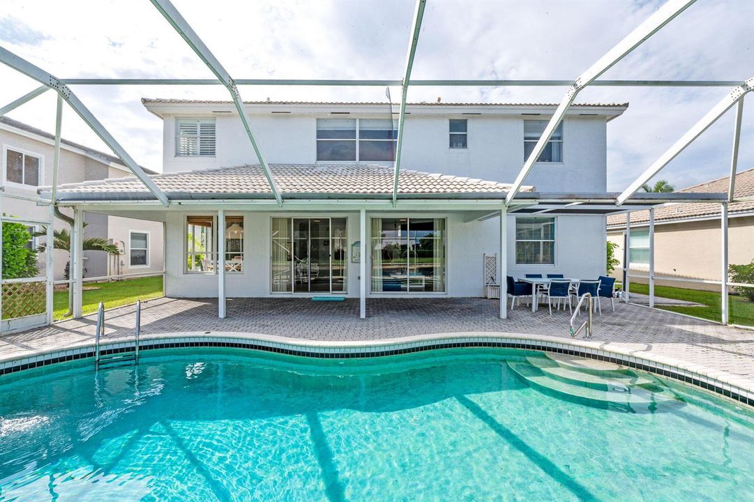 44-web-or-mls-A7406763