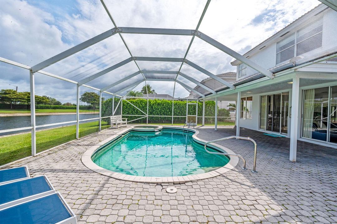 53-web-or-mls-A7406762
