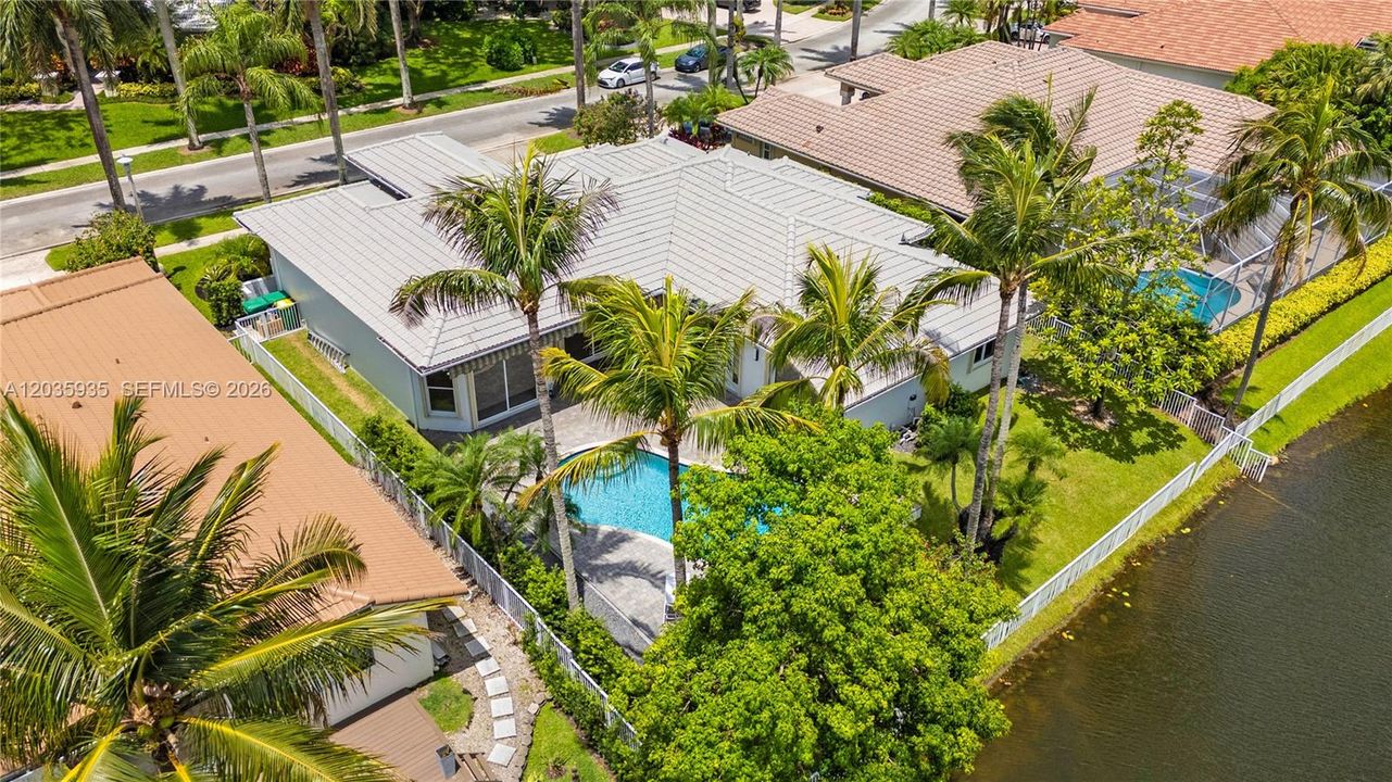 En Venta: $1,649,000 (4 camas, 2 baños, 2833 Pies cuadrados)