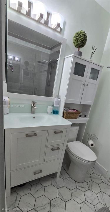 В аренду: $2,700 (2 спален, 1 ванн, 1050 Квадратных фут)