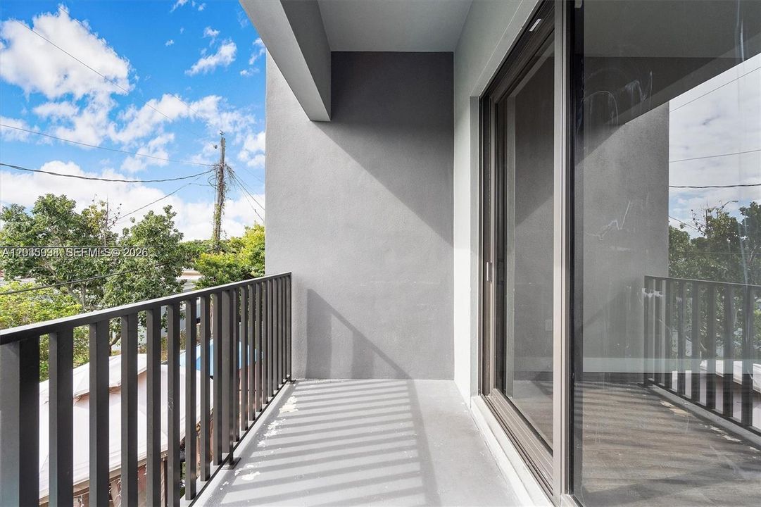 For Rent: $3,200 (3 beds, 2 baths, 1600 Square Feet)