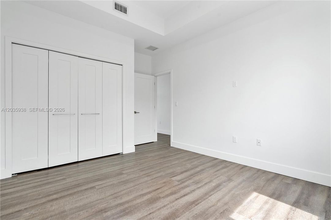 For Rent: $3,200 (3 beds, 2 baths, 1600 Square Feet)