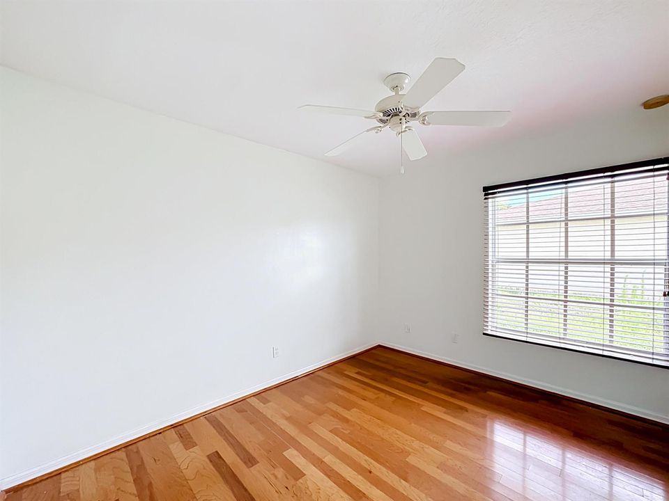 6416 Las Palmas Way-46