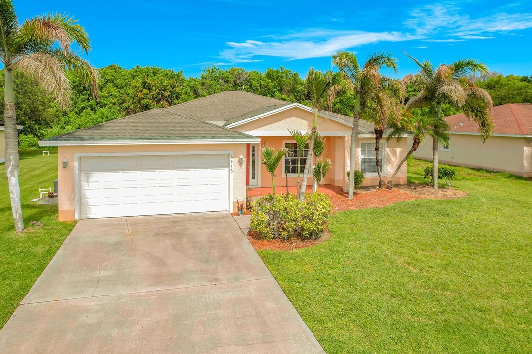 6416 Las Palmas Way-5