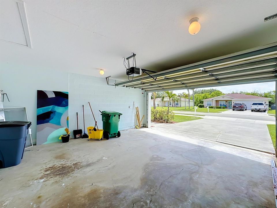6416 Las Palmas Way-56