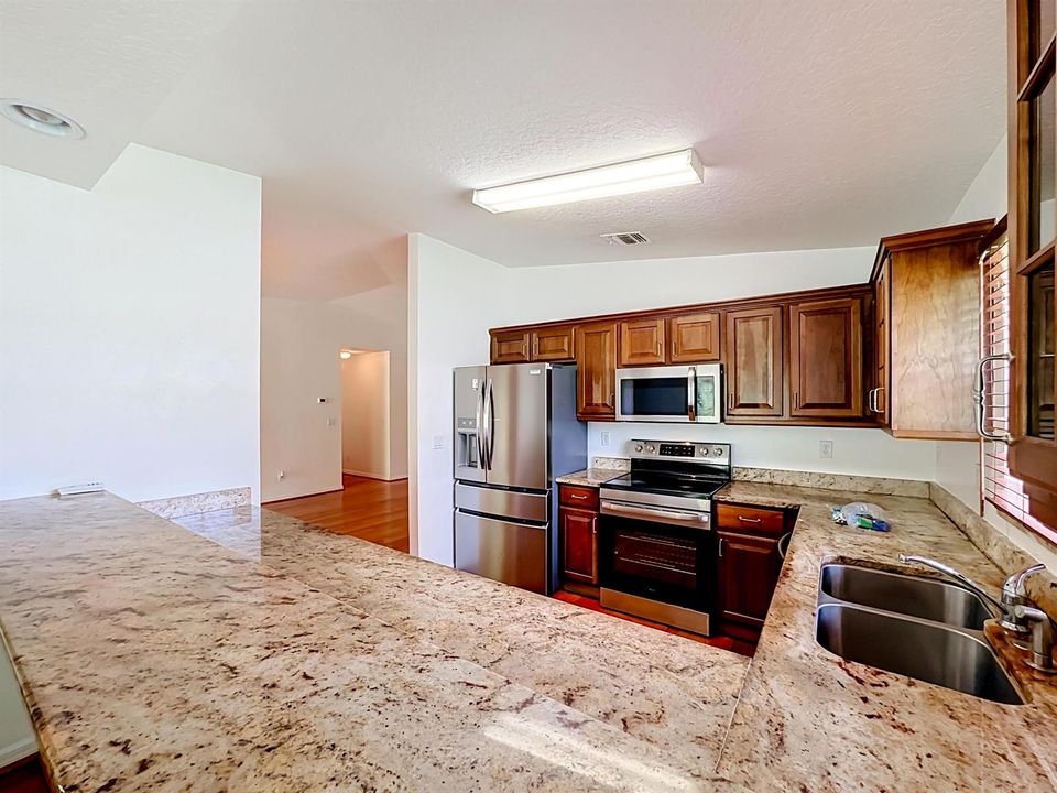 6416 Las Palmas Way-31
