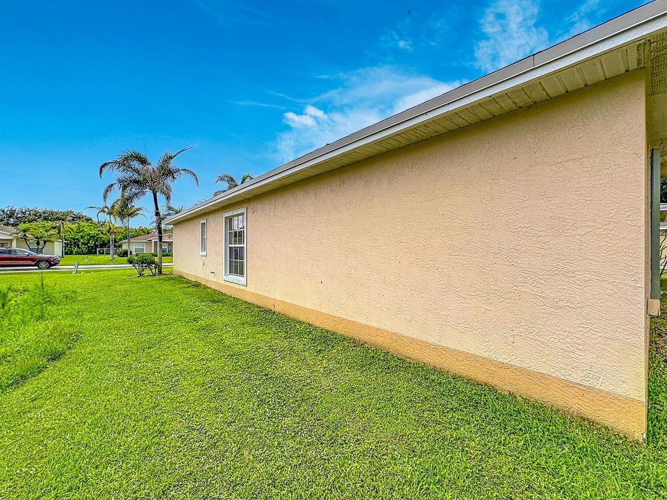 6416 Las Palmas Way-68