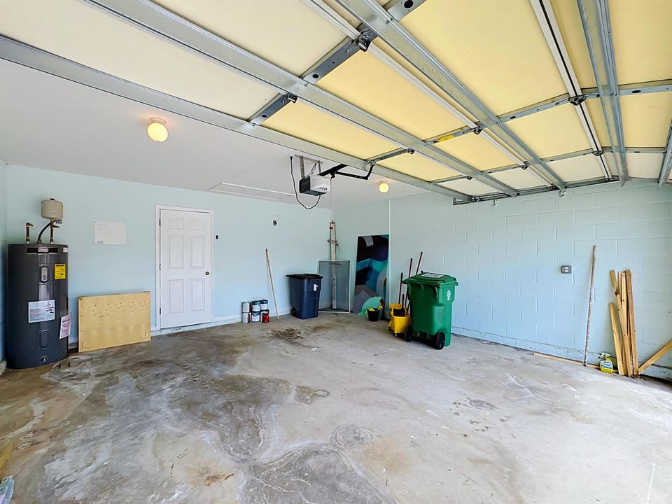 6416 Las Palmas Way-57