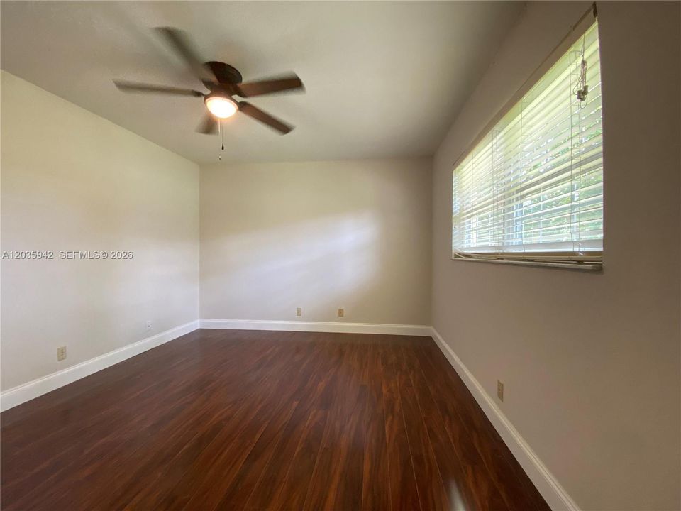 For Rent: $5,600 (5 beds, 3 baths, 3040 Square Feet)