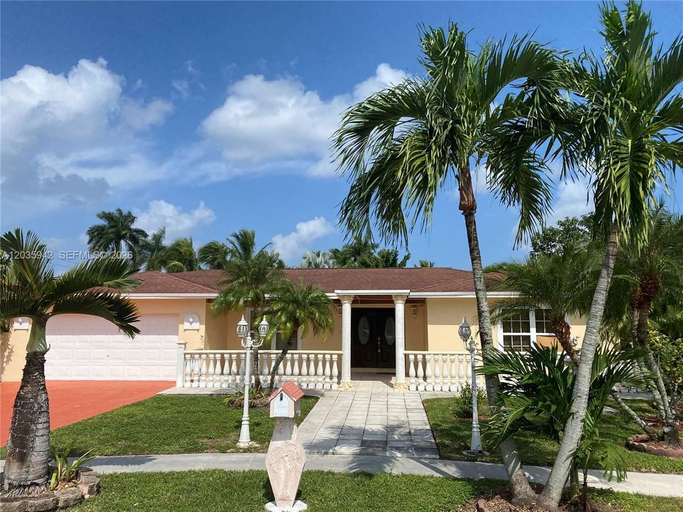 For Rent: $5,600 (5 beds, 3 baths, 3040 Square Feet)