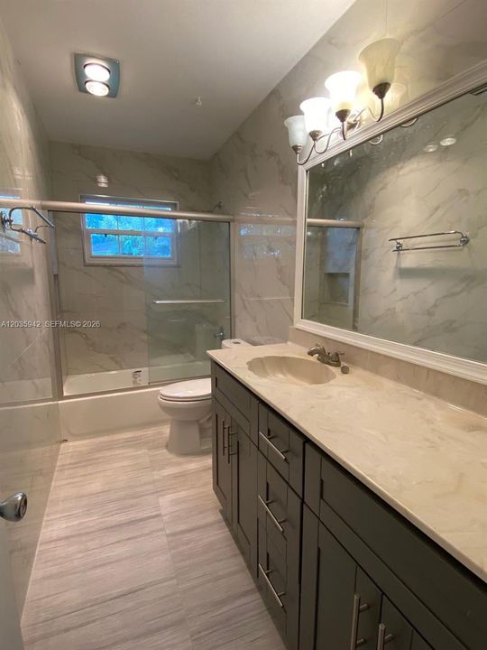 For Rent: $5,600 (5 beds, 3 baths, 3040 Square Feet)