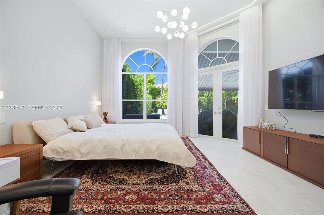 En Venta: $3,690,000 (5 camas, 3 baños, 3661 Pies cuadrados)