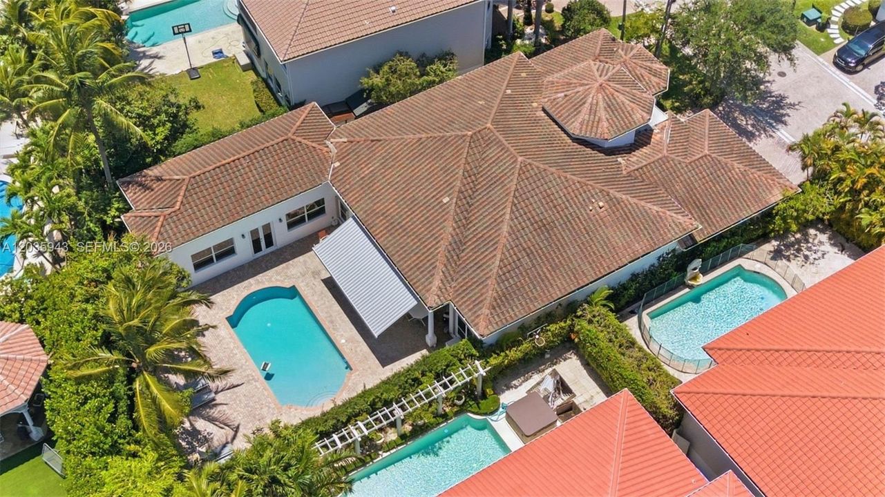En Venta: $3,690,000 (5 camas, 3 baños, 3661 Pies cuadrados)