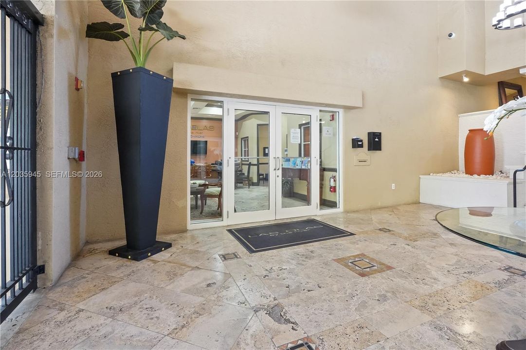 En Venta: $320,000 (1 camas, 1 baños, 816 Pies cuadrados)