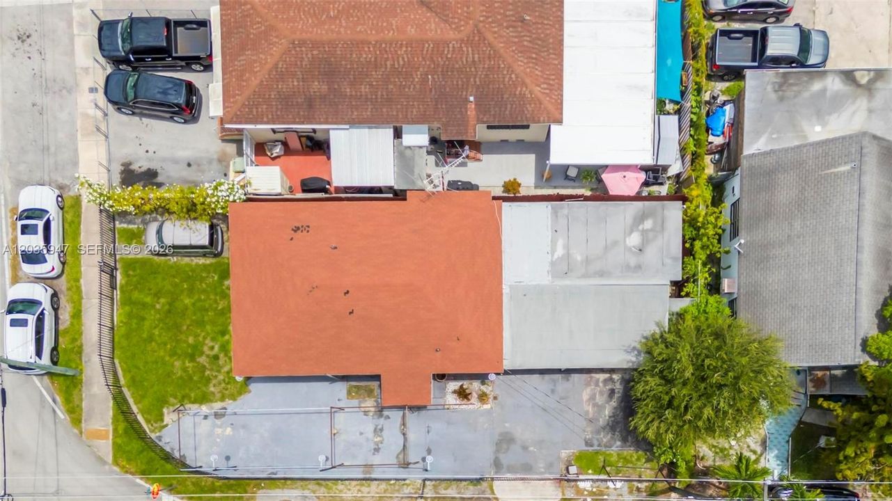 En Venta: $525,000 (4 camas, 3 baños, 1325 Pies cuadrados)