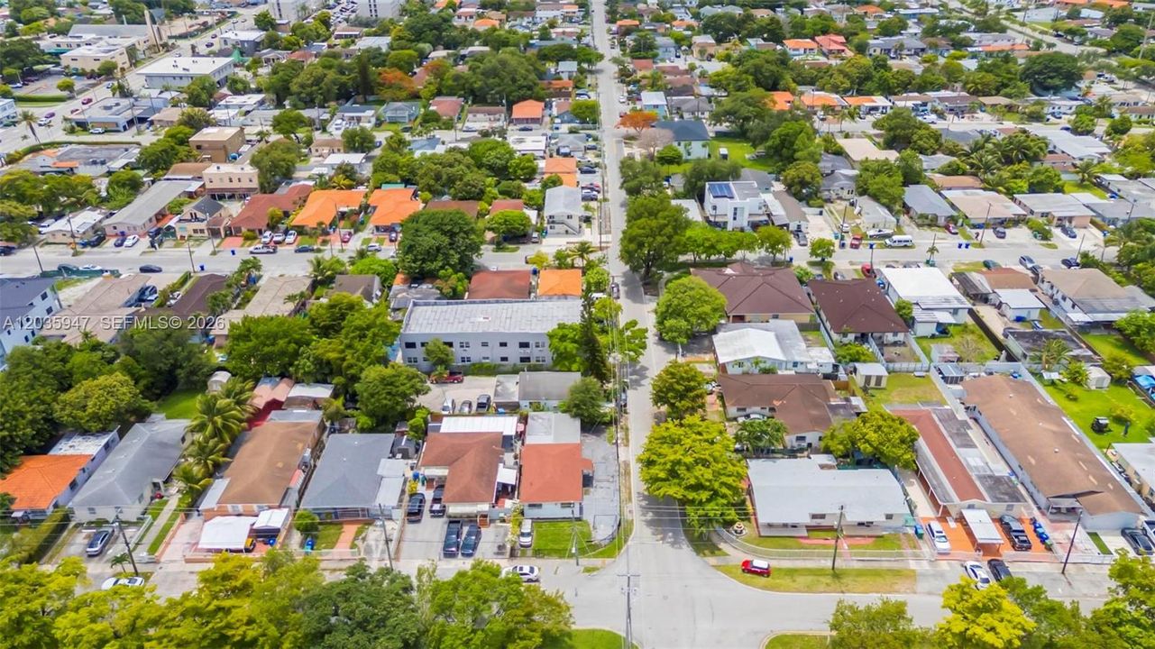 En Venta: $525,000 (4 camas, 3 baños, 1325 Pies cuadrados)