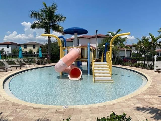 For Rent: $3,250 (3 beds, 2 baths, 1650 Square Feet)