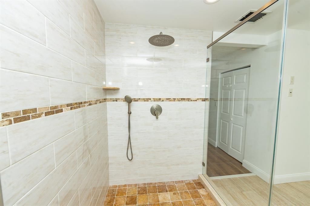 Primary shower