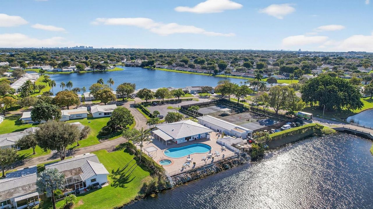Satellite Pool, Tennis courts and Gym