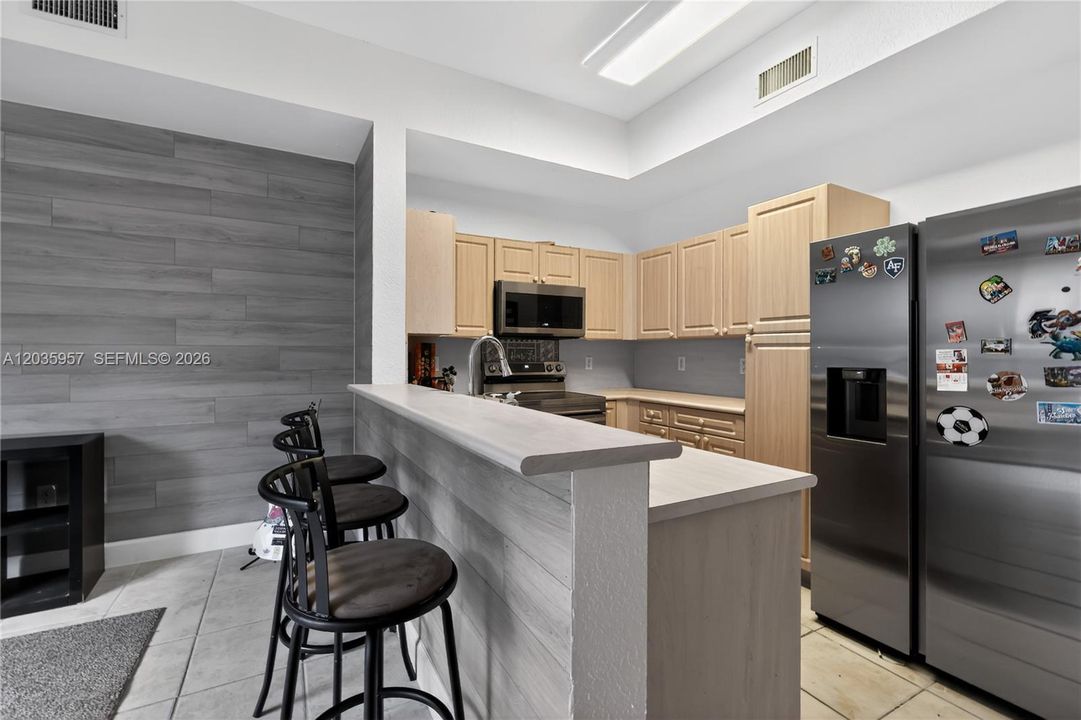 На продажу: $524,950 (3 спален, 2 ванн, 1590 Квадратных фут)