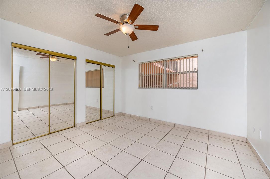 En Venta: $217,000 (2 camas, 1 baños, 998 Pies cuadrados)