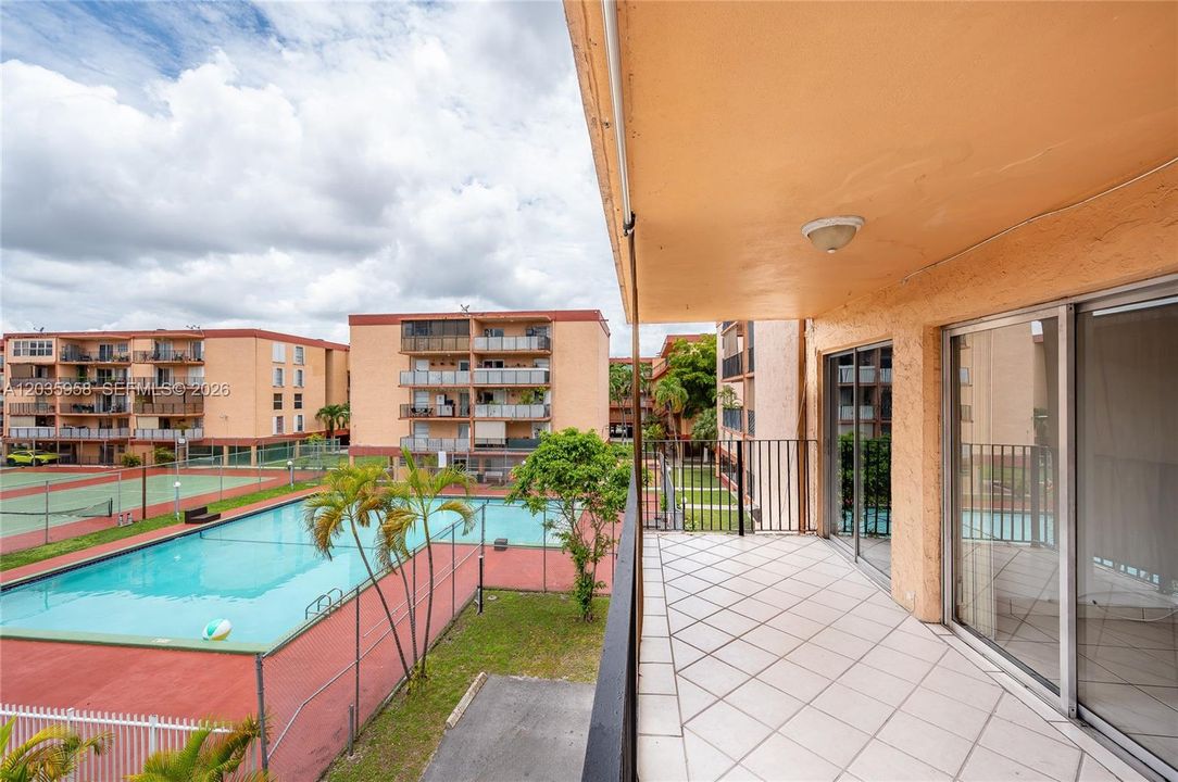 En Venta: $217,000 (2 camas, 1 baños, 998 Pies cuadrados)