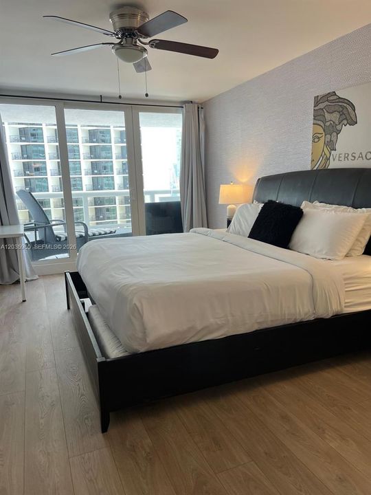 For Rent: $3,200 (1 beds, 1 baths, 1094 Square Feet)