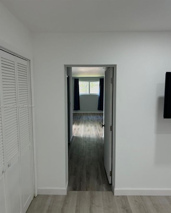 В аренду: $1,700 (1 спален, 1 ванн, 2338 Квадратных фут)