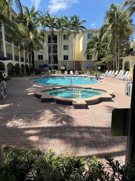 Pool & Hot Tub
