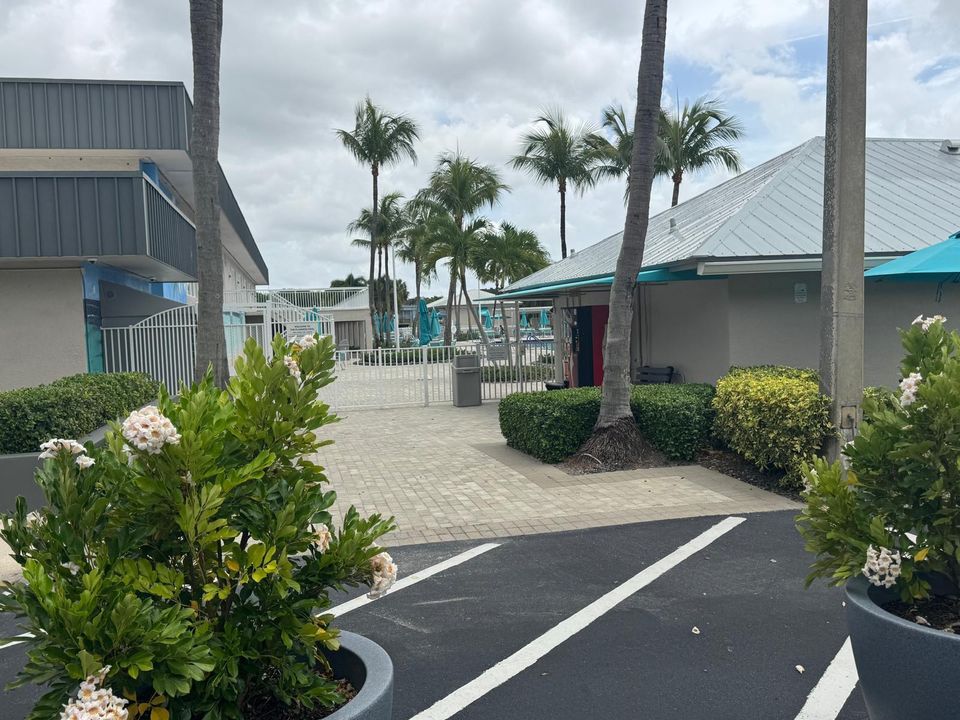 pool entry1