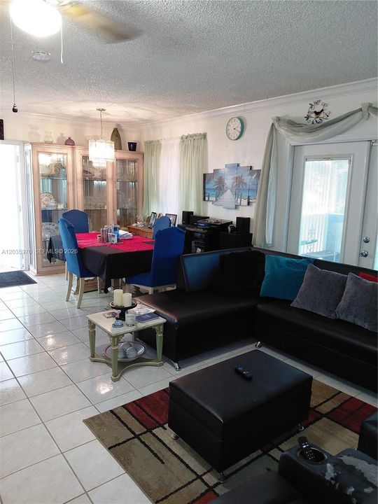 For Sale: $479,000 (3 beds, 2 baths, 1170 Square Feet)