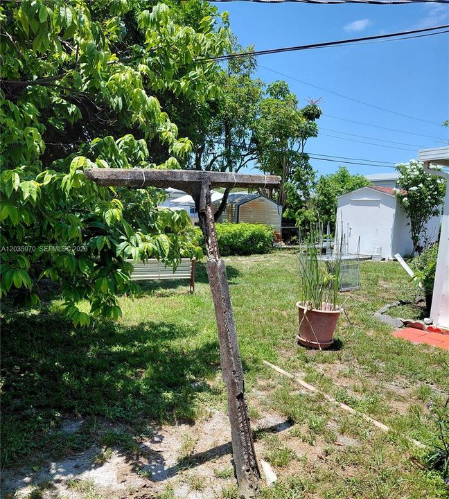 For Sale: $479,000 (3 beds, 2 baths, 1170 Square Feet)